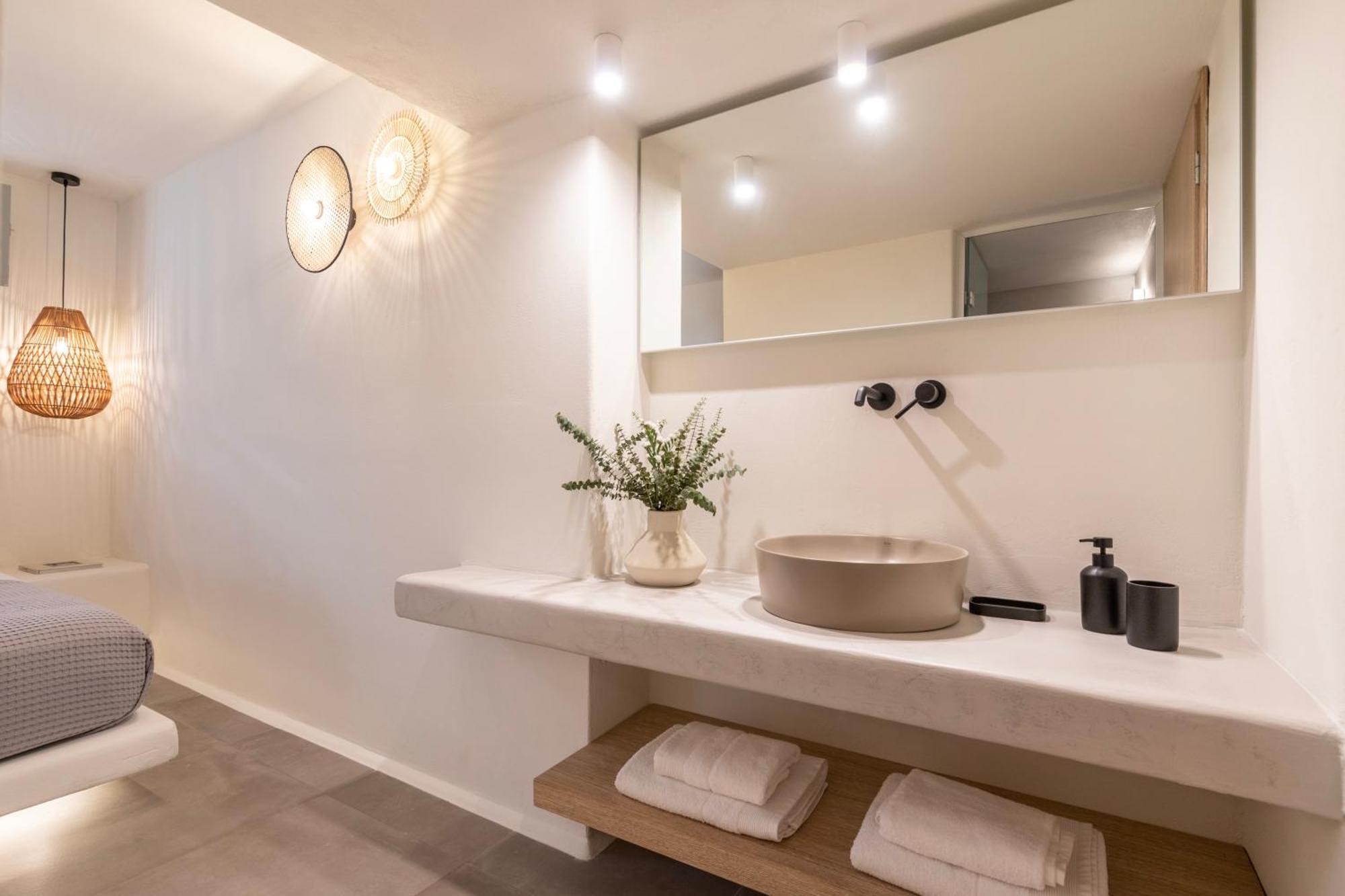ميساريا Frescoes Luxury Suites By Kb Hospitality المظهر الخارجي الصورة