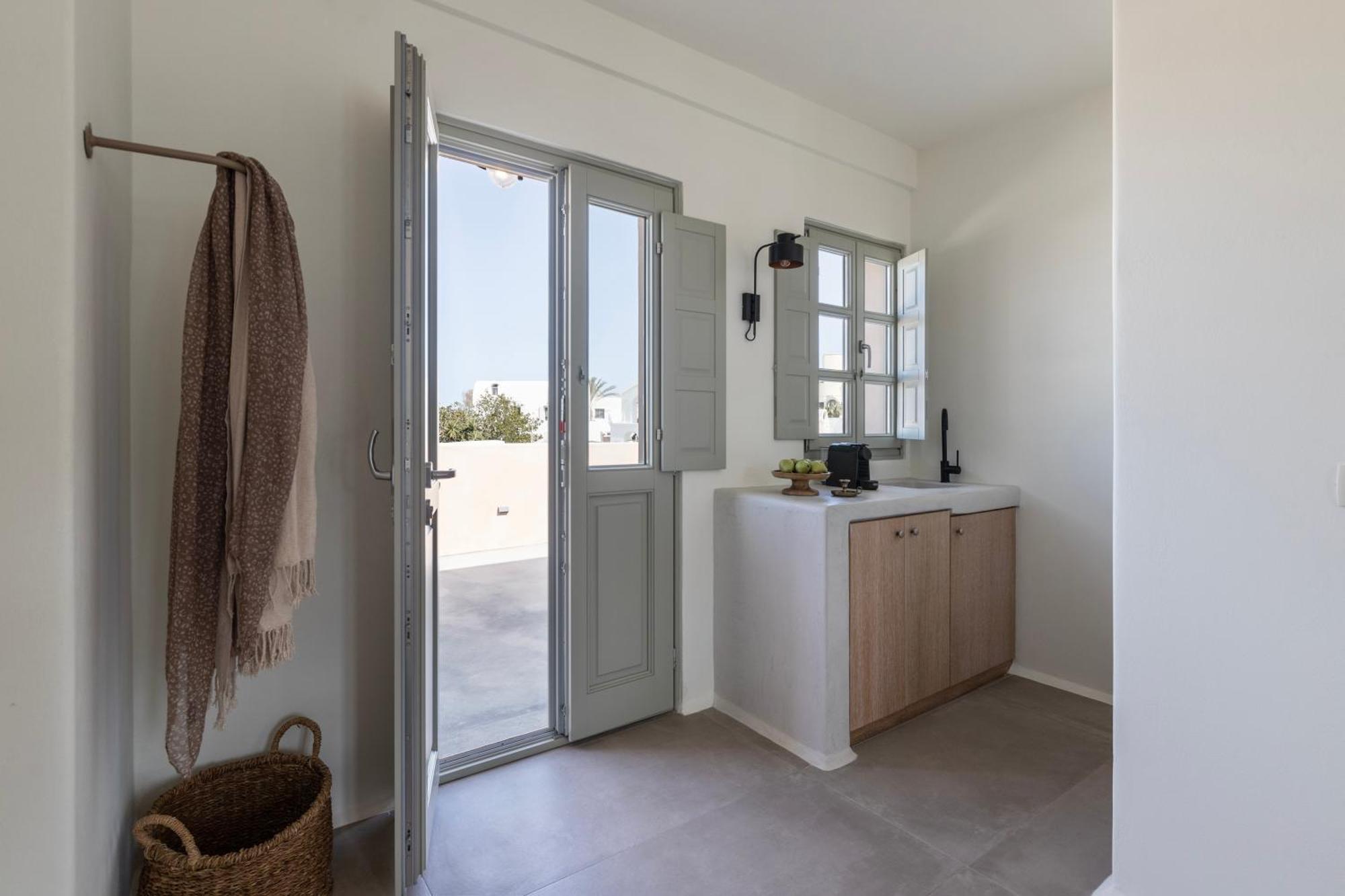 ميساريا Frescoes Luxury Suites By Kb Hospitality المظهر الخارجي الصورة